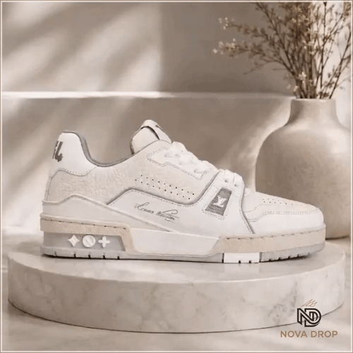 Louis Vuitton Trainer white