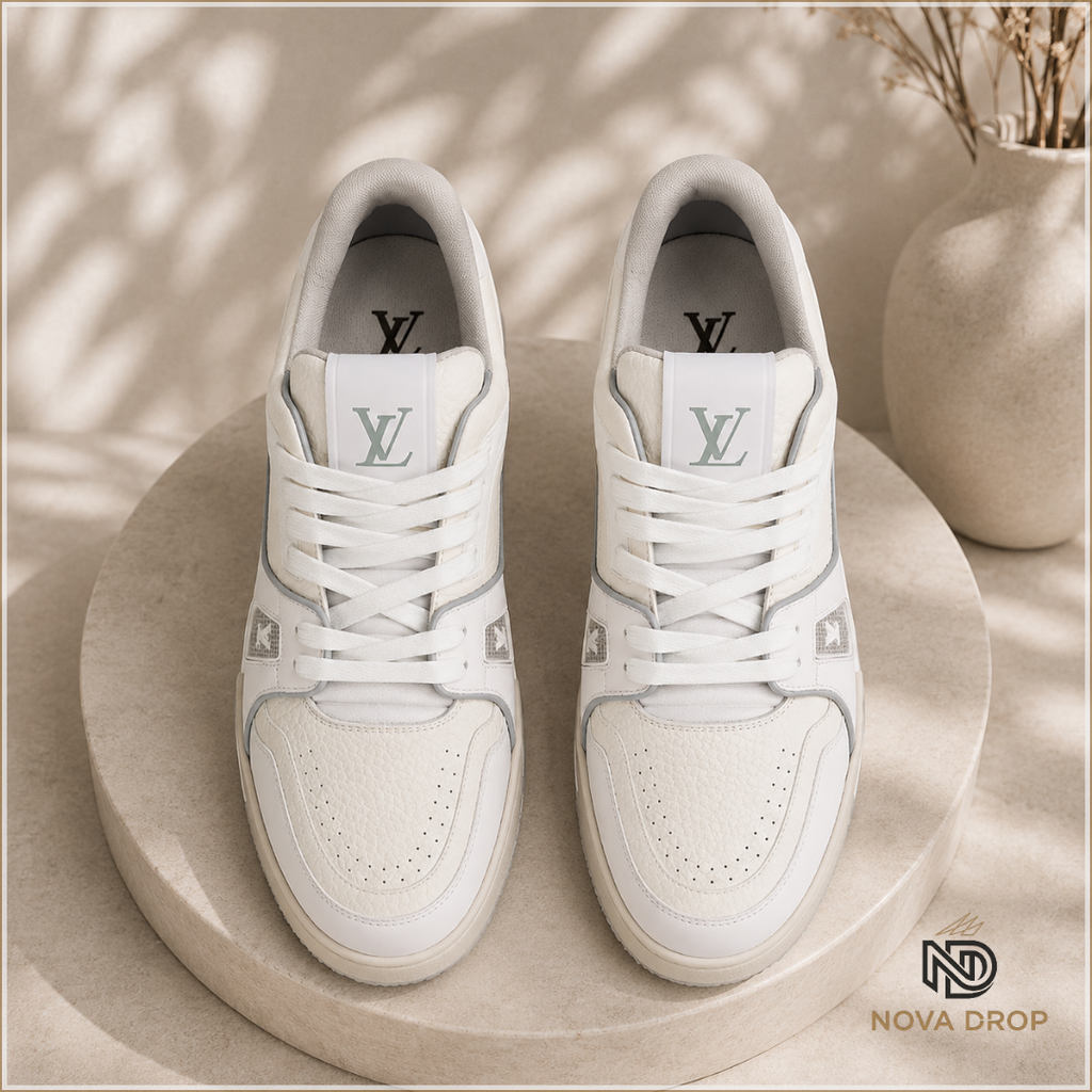 Louis Vuitton Trainer white